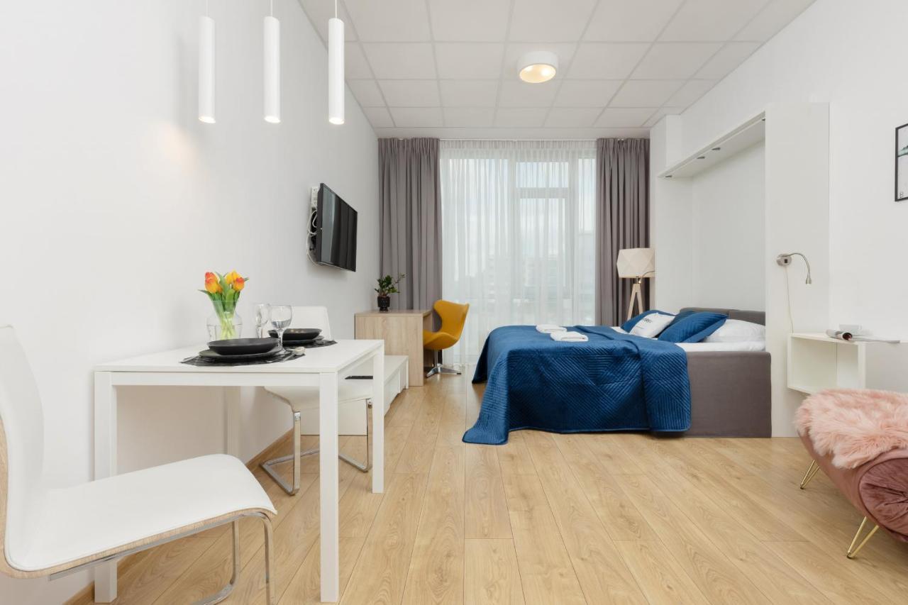 Aleje Jerozolimskie With Parking And Ac By Renters * Warszawa