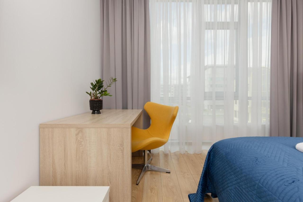 Aleje Jerozolimskie With Parking And Ac By Renters Lägenhet *